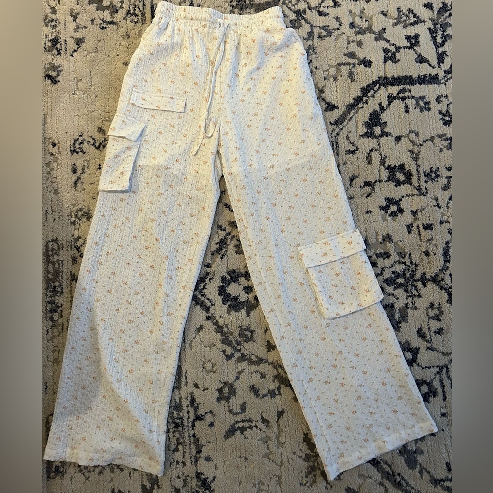 Floral Cream Cargo Pants
